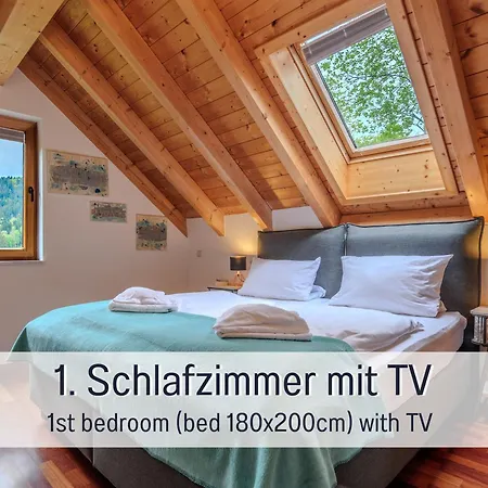 Fronwald: Sauna | Whirlpool | Kamin | Eingezaeunt